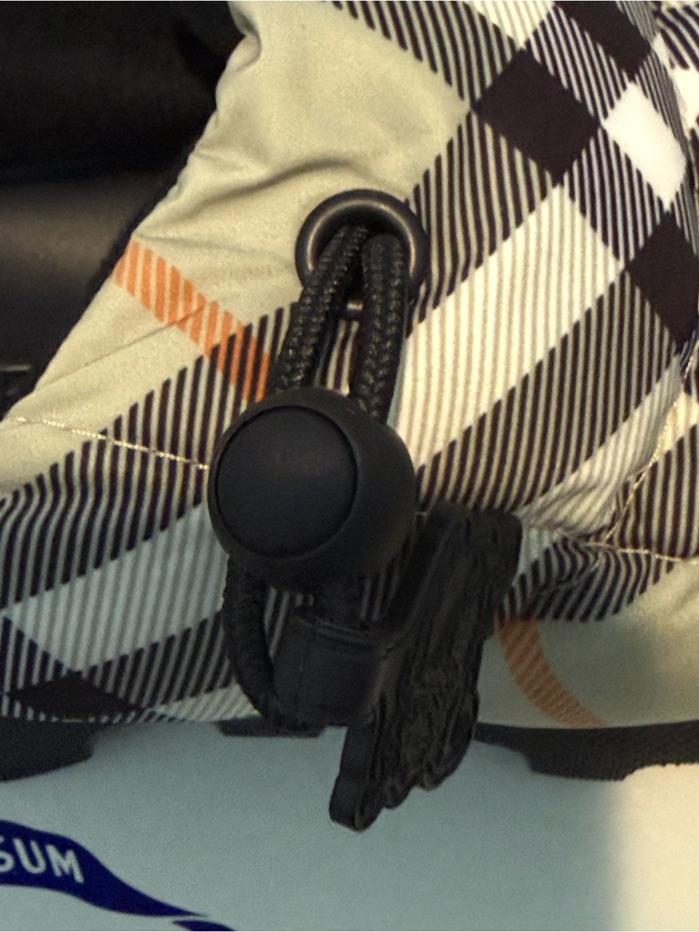 💯% AUTHENTIC BURBERRY SHOES - Picture 9 of 12